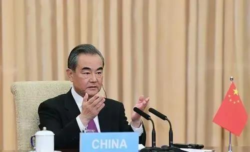 【講話致辭】《攜手抗擊疫情，深化金磚合作》外交部長王毅在金磚國家應對新冠肺炎疫情特別外長會上的發言