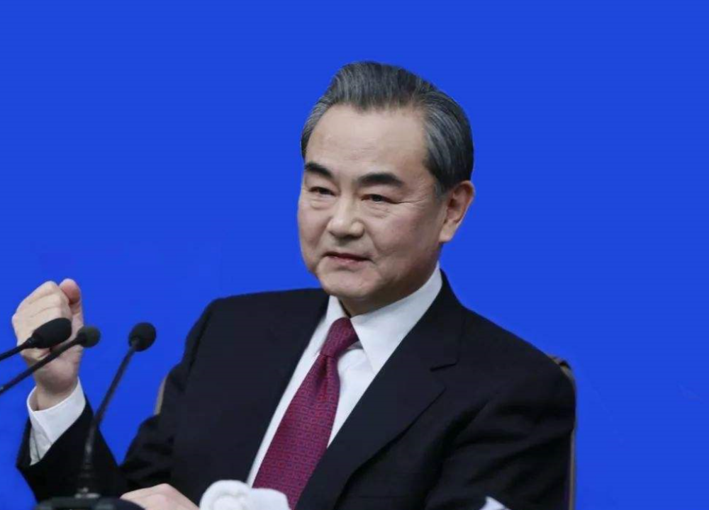 【講話致辭】王毅在全球數(shù)字治理研討會上的主旨講話-中英文對照