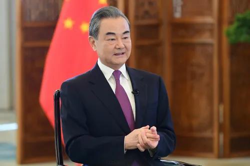 【訪談】王毅國務委員兼外長就2020年國際形勢和外交工作接受新華社和中央廣播電視總臺聯合采訪--中英文對照